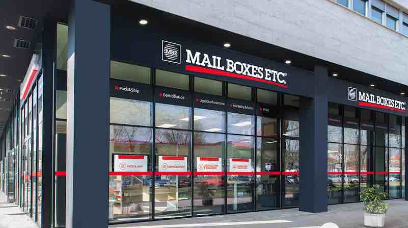 Mail Boxes Etc acquisisce PACK & SEND UK